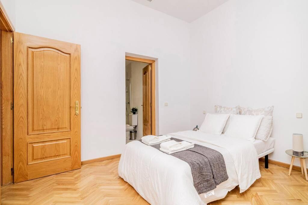 Bello Apartamento En Centro De Madrid, C/Infantas 1-3 By Batuecas Екстер'єр фото